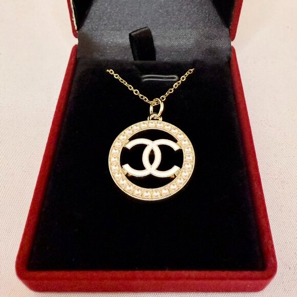 Upcycled CC Pearl Logo Medallion Pendant Necklace 18" Gold Chain w/ Gift Box - Picture 1 of 7
